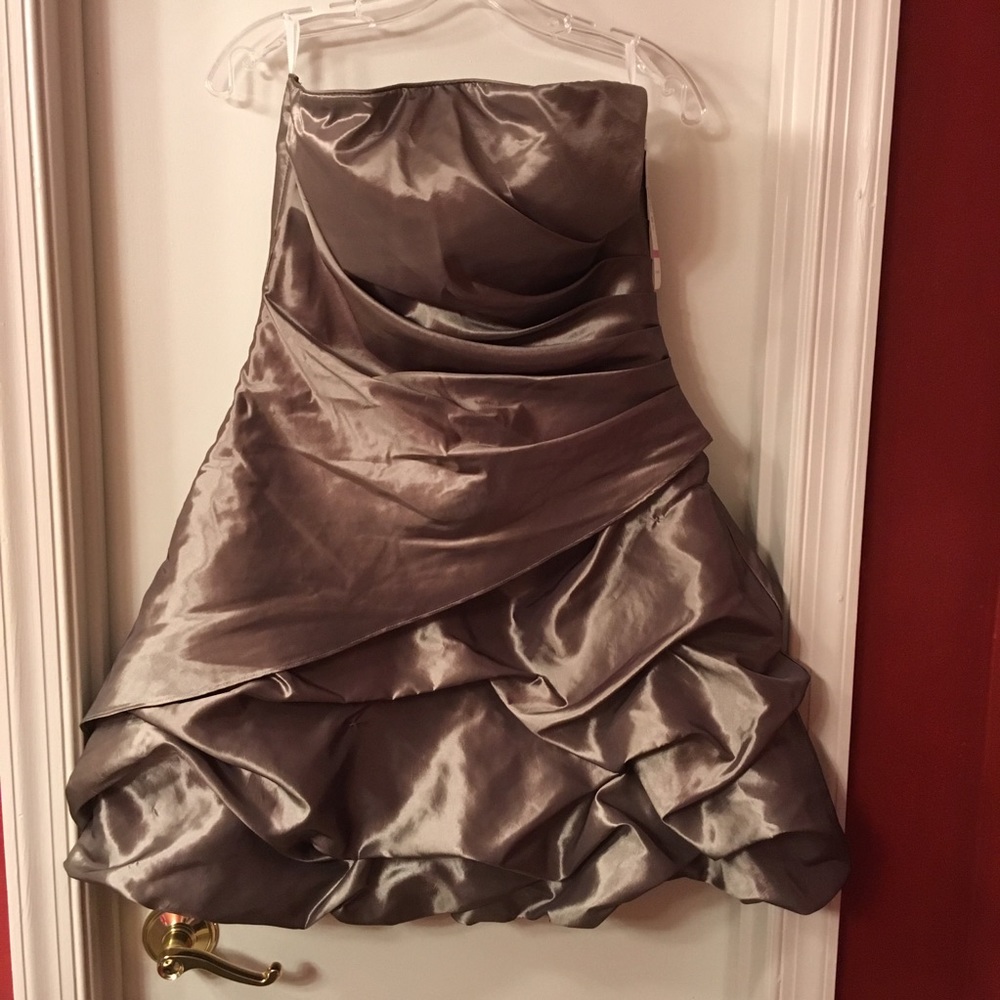 Gorgeous dress for Special Events!